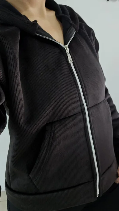 Campera de corderoy con plush