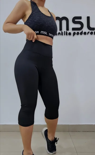 Capris MSL lisos **NEGRO**